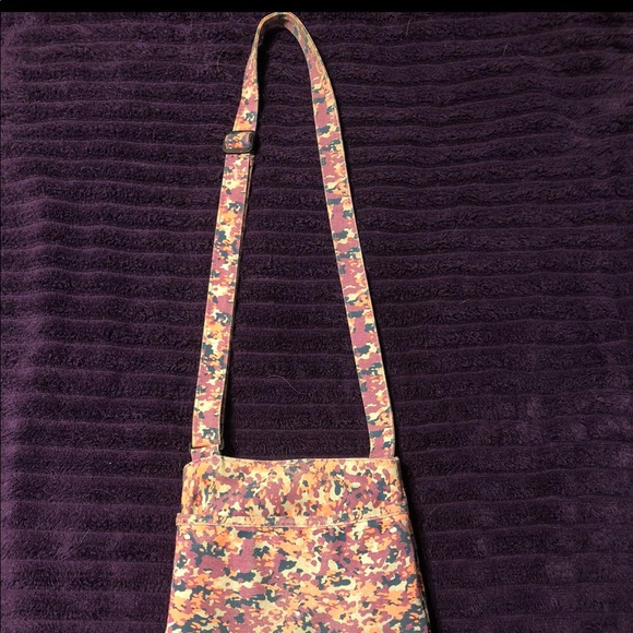 Kavu Crossbody bag - Picture 2 of 2